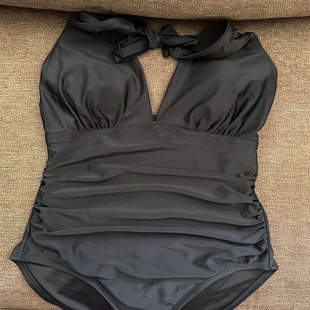 New DKNY Halter One-Piece Swimsuit Size Large in Black - Picture 6 of 11